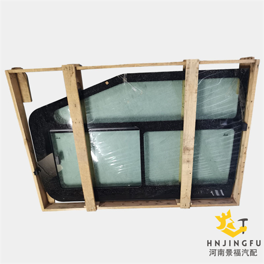 Front Windshield Glass Spare Parts 55EJK-03090-Y30 Laminated Windshield Glass For Higer Bus